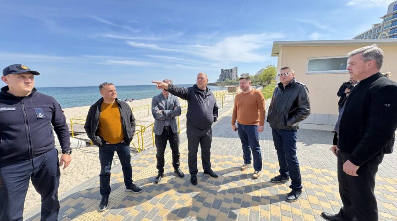 В ОДЕСЬКОМУ РАЙОНІ ГОТУЮТЬСЯ ДО ВІДКРИТТЯ ПЛЯЖНОГО СЕЗОНУ