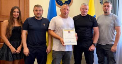 Зустріч першого заступника начальника Одеської ОВА Олександра Харлова та начальника Одеської РВА Олександра Гринчака з Бенц Марго, волонтером та керівником некомерційної організації допомоги Human Front Aid Зустріч першого заступника начальника Одеської ОВА Олександра Харлова та начальника Одеської РВА Олександра Гринчака з Бенц Марго, волонтером та керівником некомерційної організації допомоги Human Front Aid